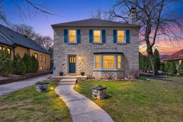 211 N 88th STREET, Wauwatosa, WI 53226