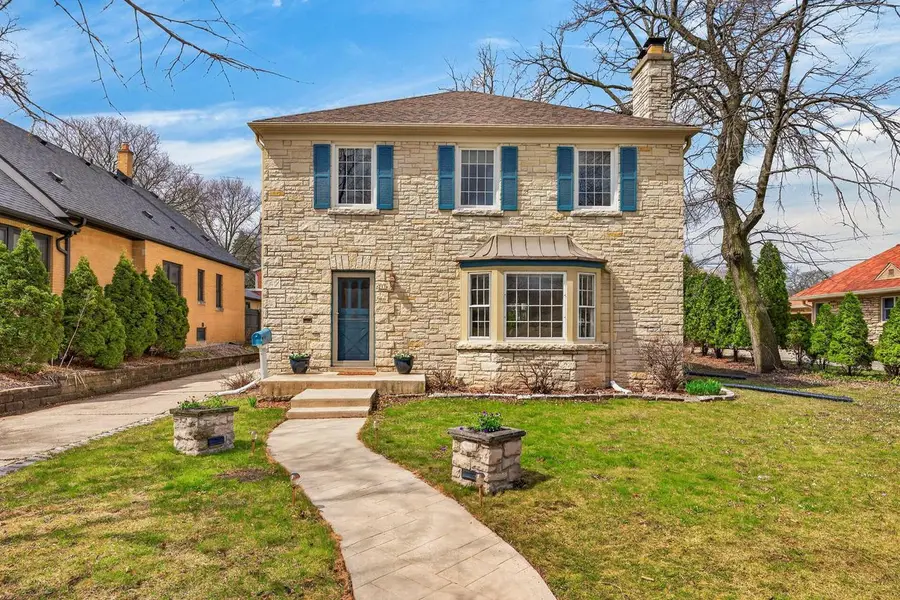 211 N 88th STREET, Wauwatosa, WI 53226 - #2