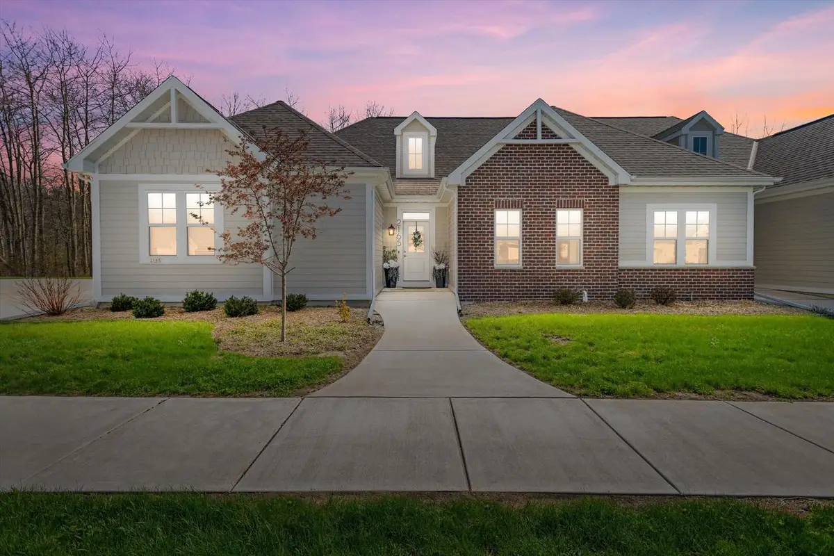 2165 W Colonial Woods DRIVE, Oak Creek, WI 53154 - #1