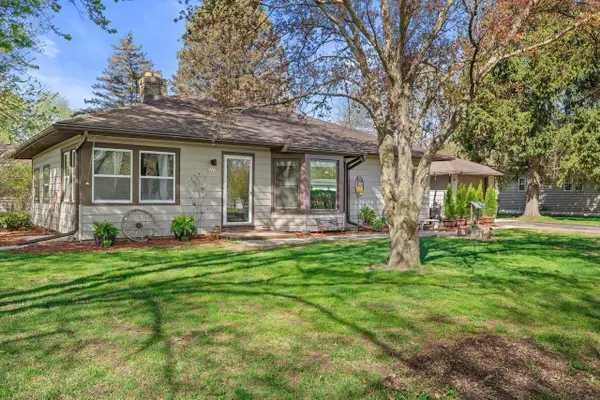 N6637 Juniper ROAD, Elkhorn, WI 53121