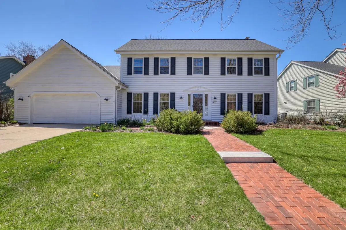 W68N437 Evergreen BOULEVARD, Cedarburg, WI 53012 - #1