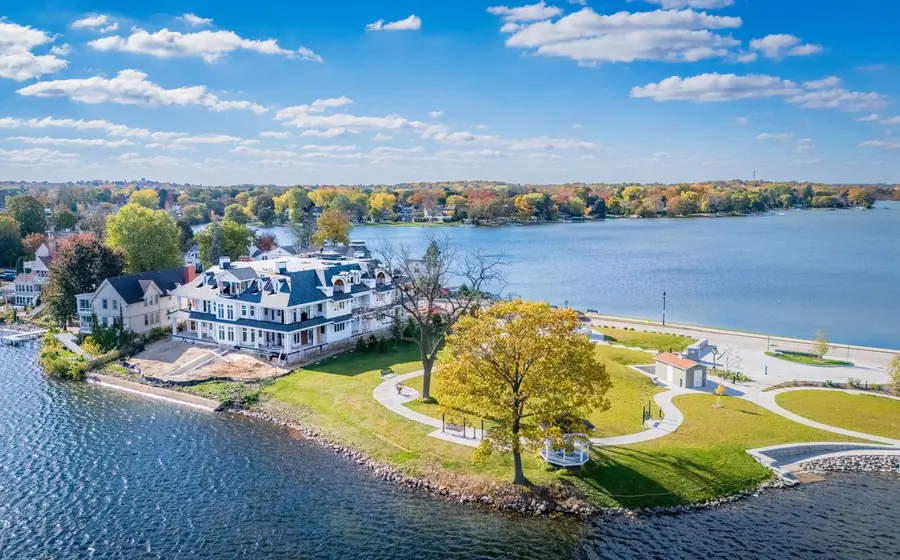 503 N Lake ROAD #1, Oconomowoc, WI 53066 - #2