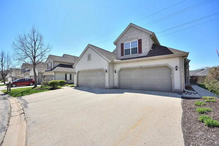 1530 Roxbury WAY, Waukesha, WI 53186 - #2