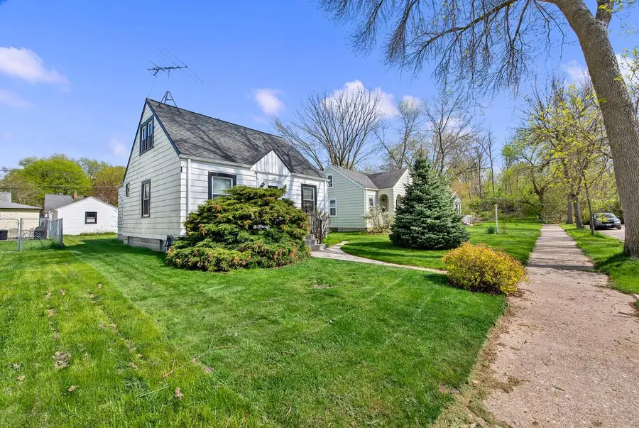 3326 Lenox STREET, Milwaukee, WI 53207 - #2