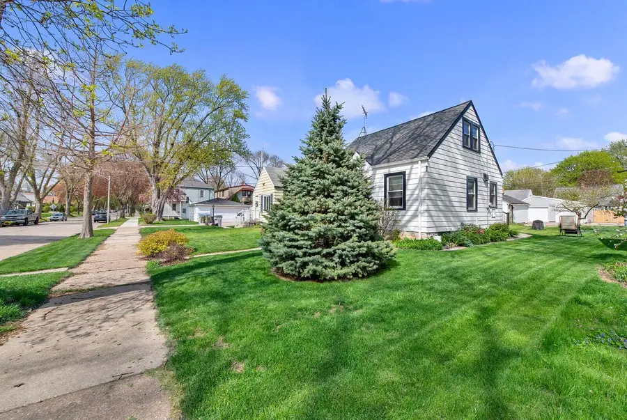 3326 Lenox STREET, Milwaukee, WI 53207 - #3