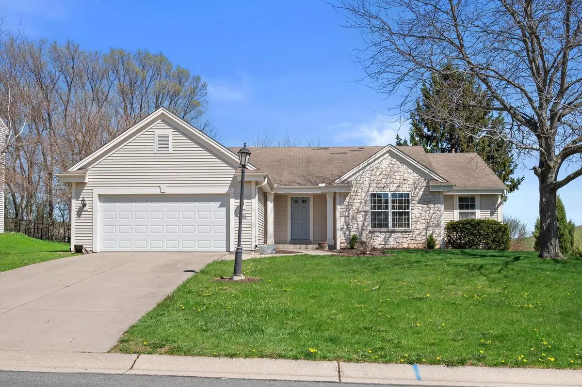 W143N9702 Amber DRIVE, Germantown, WI 53022 - #1