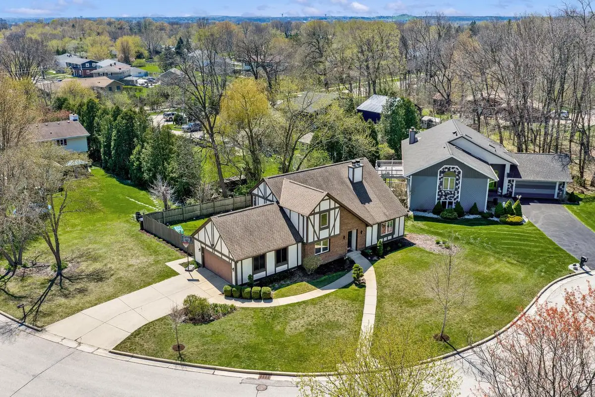 5441 S 48th STREET, Greenfield, WI 53220 - #1