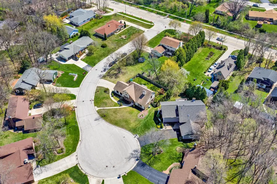 5441 S 48th STREET, Greenfield, WI 53220 - #2