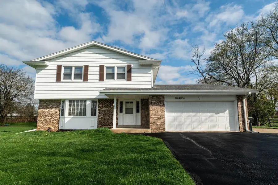 s65w13750 Sherwood CIRCLE, Muskego, WI 53150 - #2