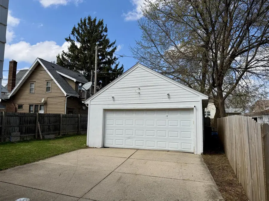 2818 Gilson STREET, Racine, WI 53403 - #3