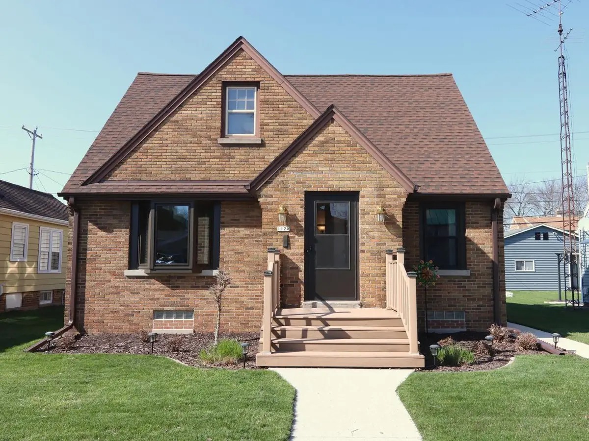 1124 Main AVENUE, Sheboygan, WI 53083 - #1