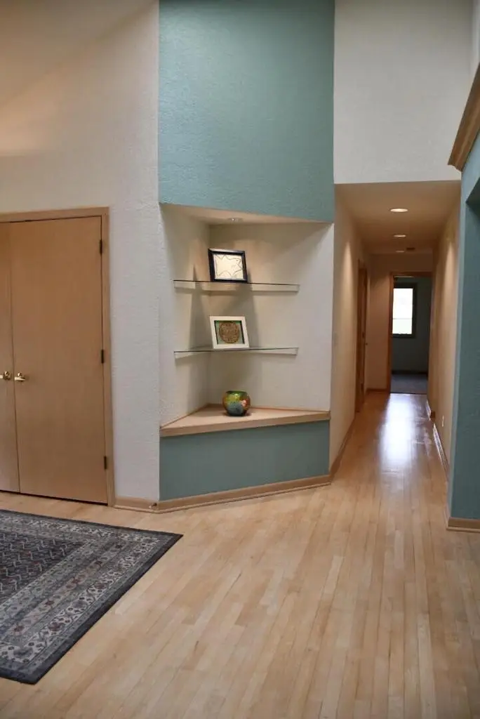 N61W16124 Hawthorne DRIVE, Menomonee Falls, WI 53051 - #3