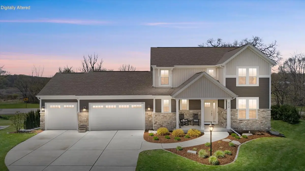 914 FoXWalk DRIVE, Waterford, WI 53185 - #1