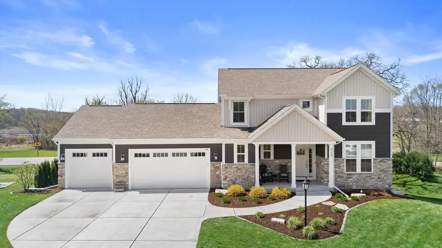 914 FoXWalk DRIVE, Waterford, WI 53185 - #3