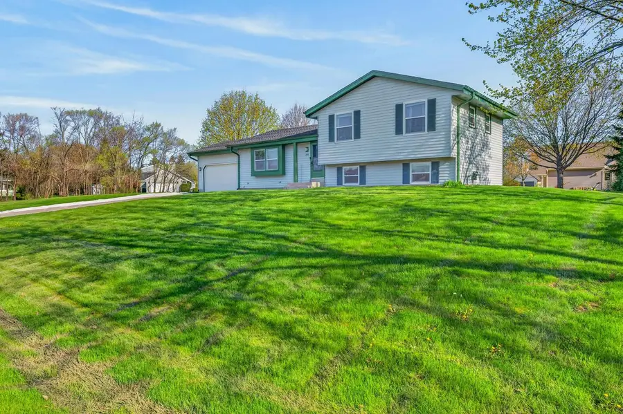 2840 W Southland DRIVE, Franklin, WI 53132 - #2