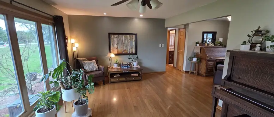 5359 S Allenwood LANE, Hales Corners, WI 53130 - #2
