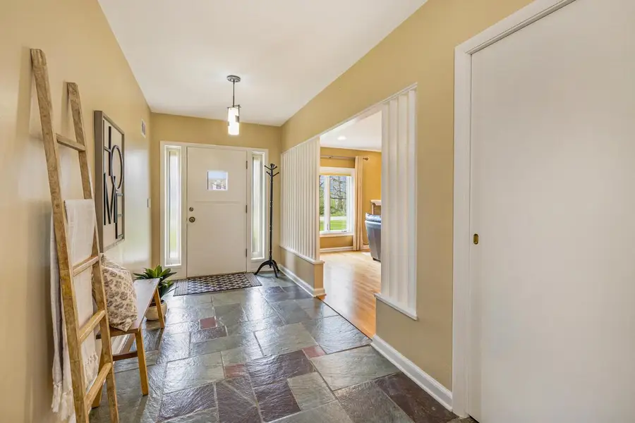 221 E Clovernook LANE, Fox Point, WI 53217 - #2