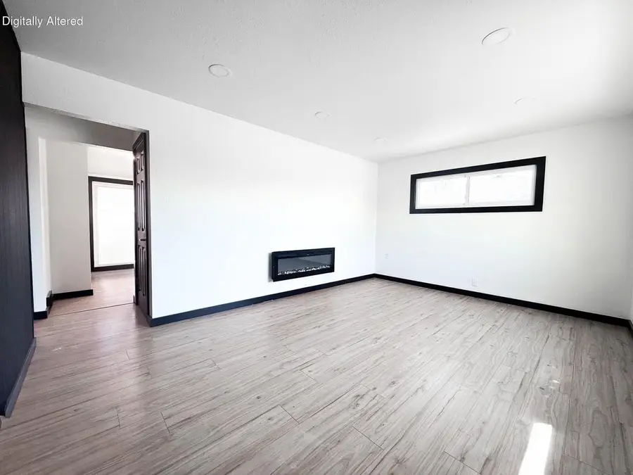 8620 W Lynx AVENUE, Milwaukee, WI 53225 - #3