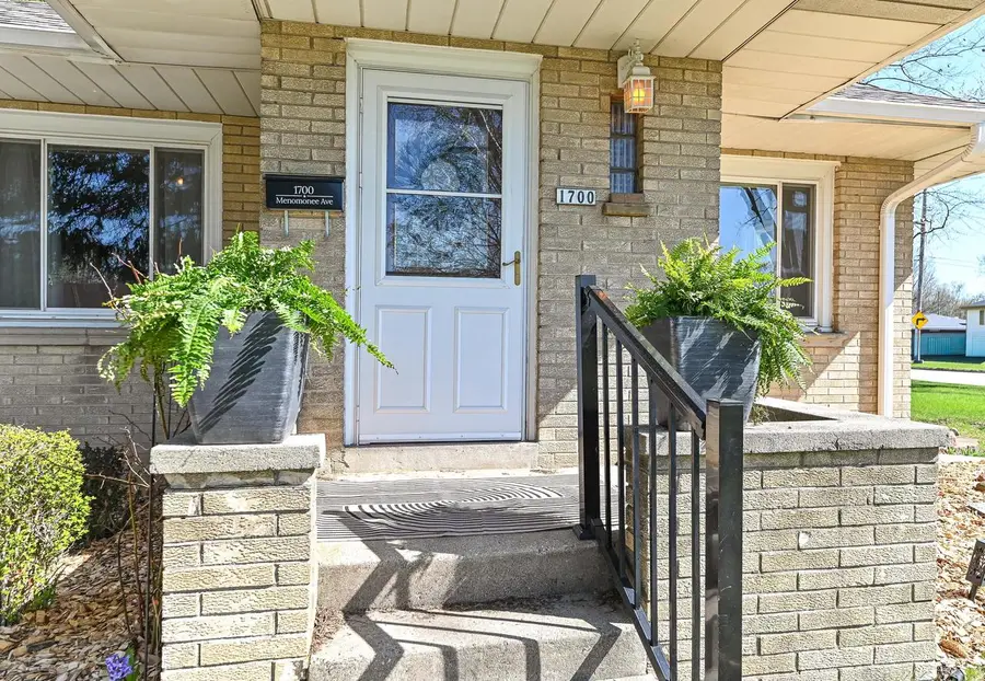 1700 Menomonee AVENUE, South Milwaukee, WI 53172 - #2