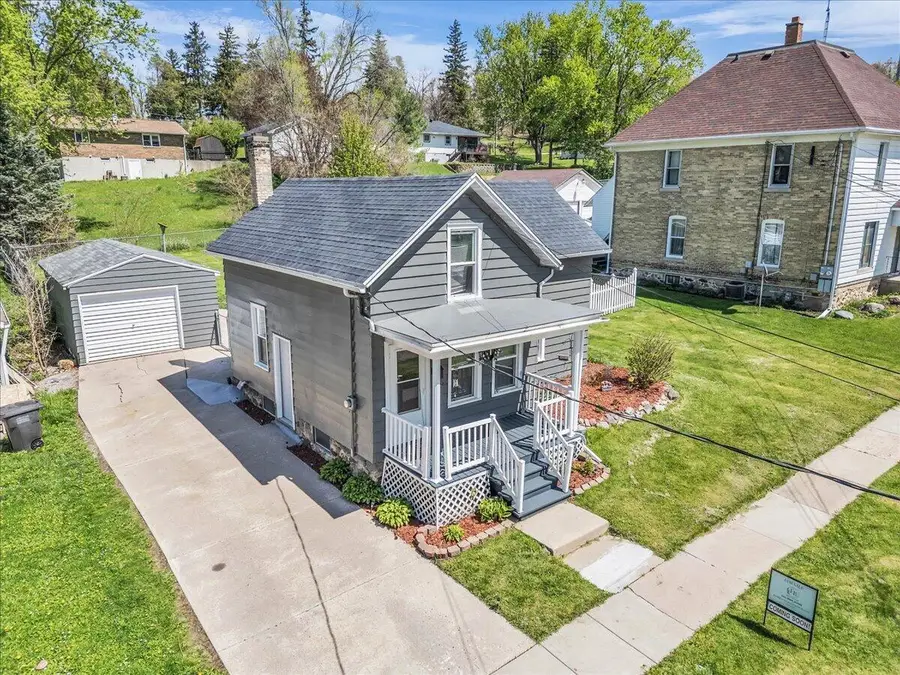 235 Woolcock STREET, Jefferson, WI 53549 - #2