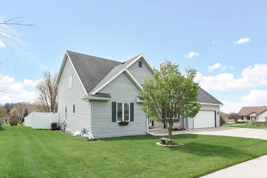 933 South STREET, Watertown, WI 53094 - #2