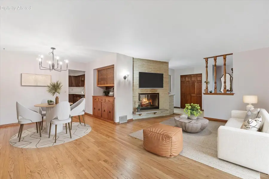 5224 Rita DRIVE, Milwaukee, WI 53219 - #2