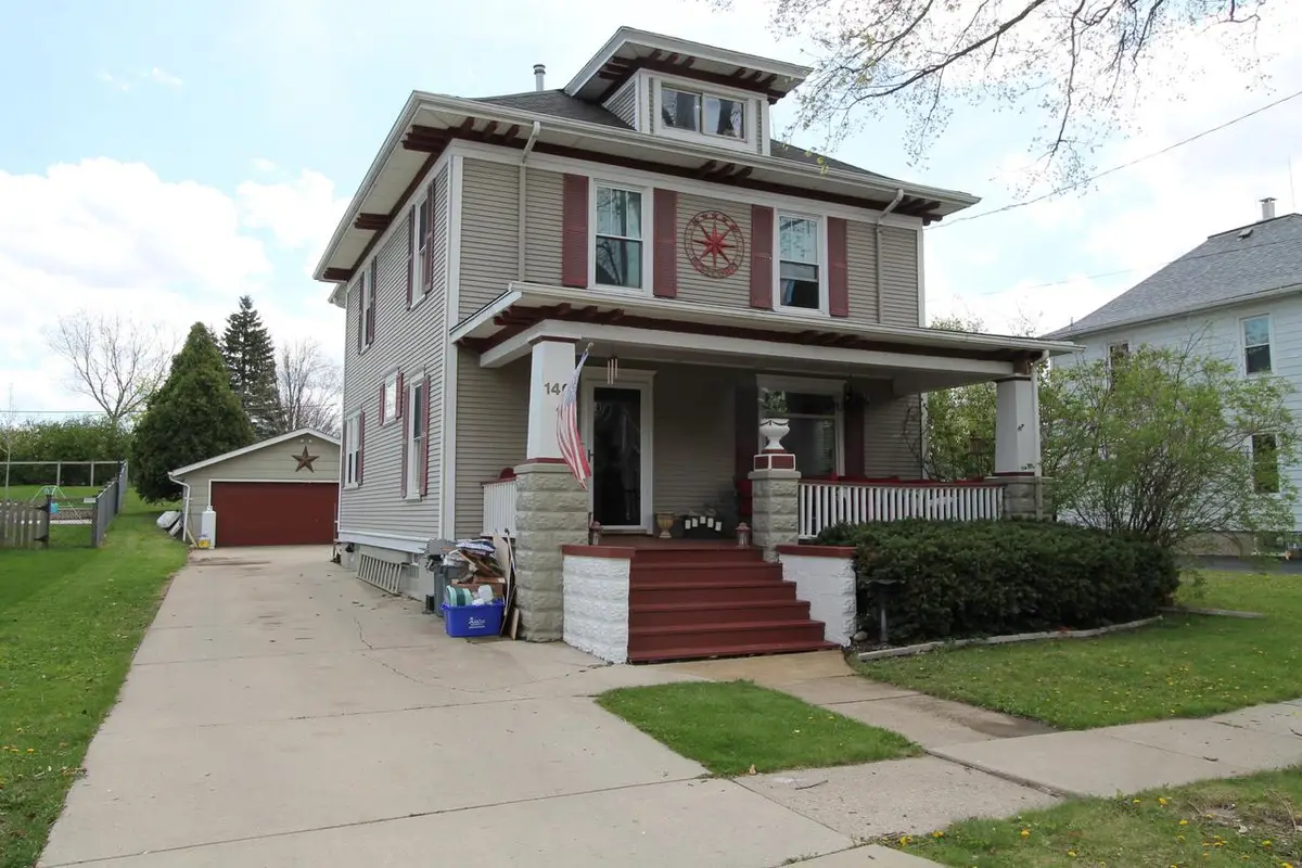 140 Kendall STREET, Burlington, WI 53105 - #1
