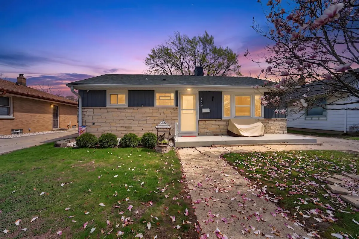 3240 S 72nd STREET, Milwaukee, WI 53219 - #1