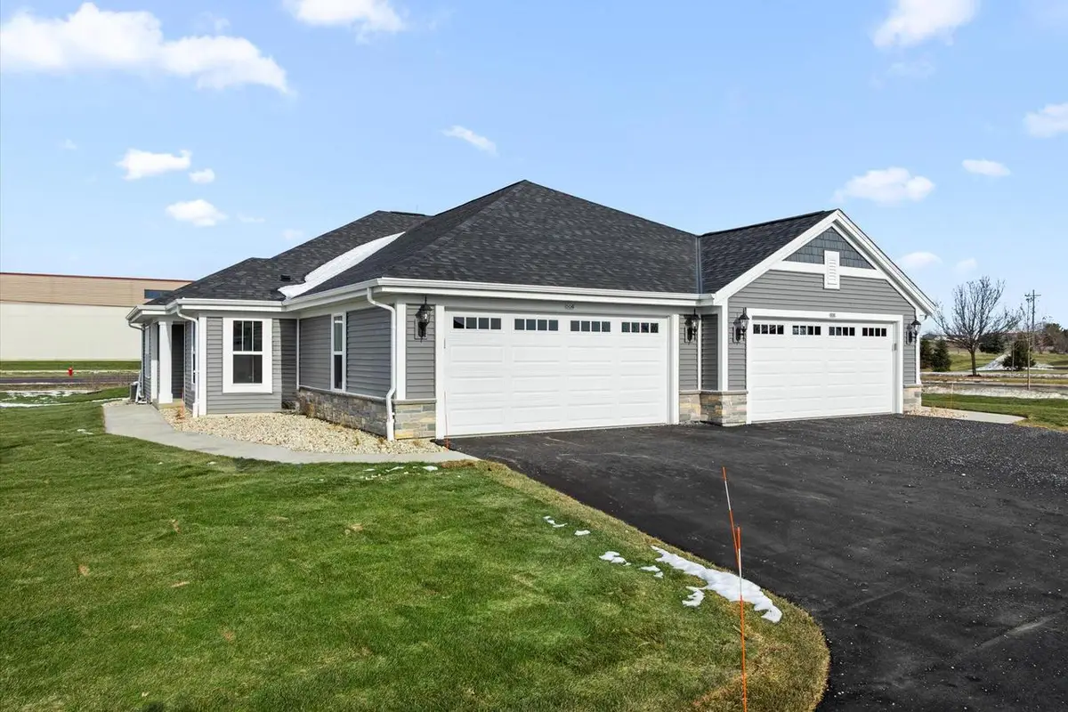 504 Hunter Oaks BOULEVARD #1001, Watertown, WI 53094 - #1