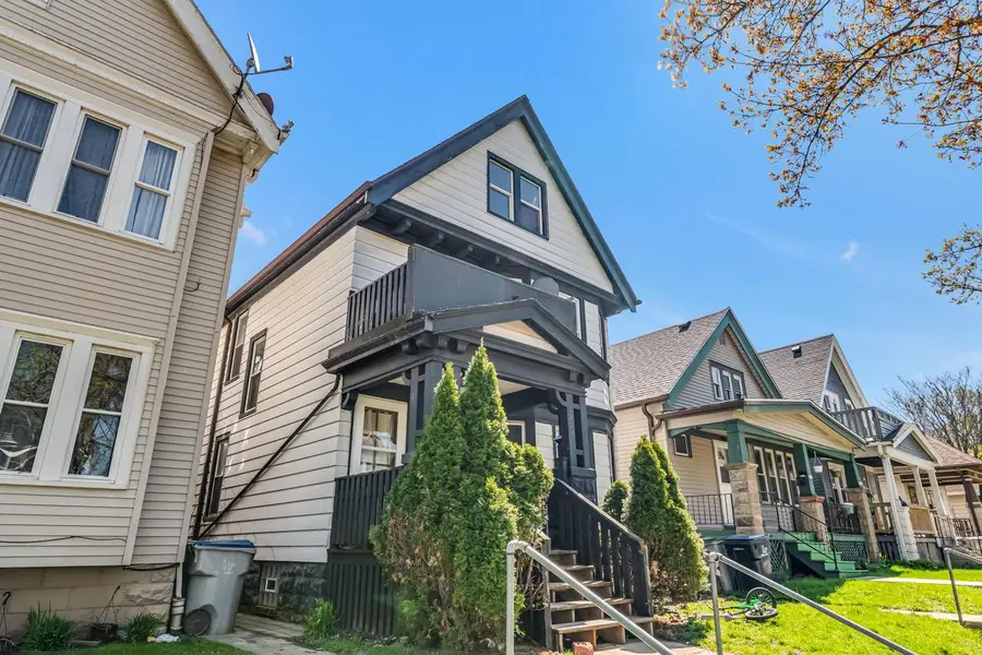 1800 S 29th STREET #1802, Milwaukee, WI 53215 - #3