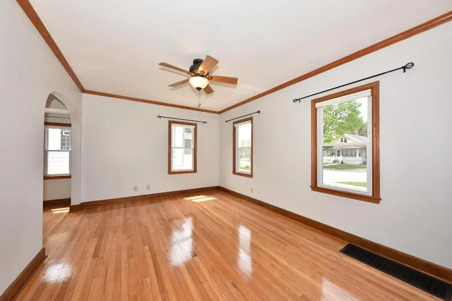 927 Genesee STREET, Waukesha, WI 53186 - #3