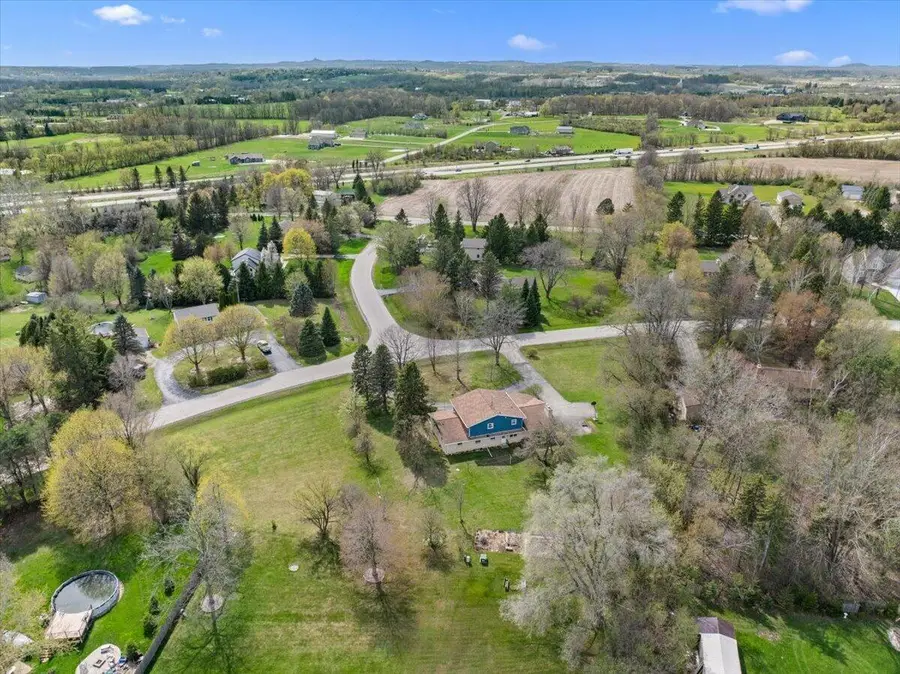 2818 Farview DRIVE, Richfield, WI 53076 - #3