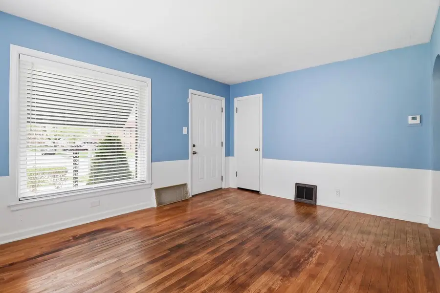 8526 W Center STREET, Milwaukee, WI 53222 - #2