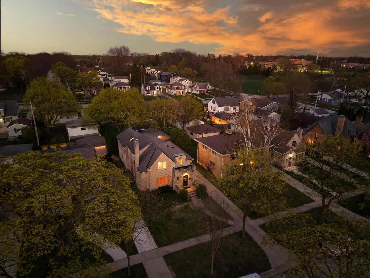 2536 N 81st STREET, Wauwatosa, WI 53213 - #1