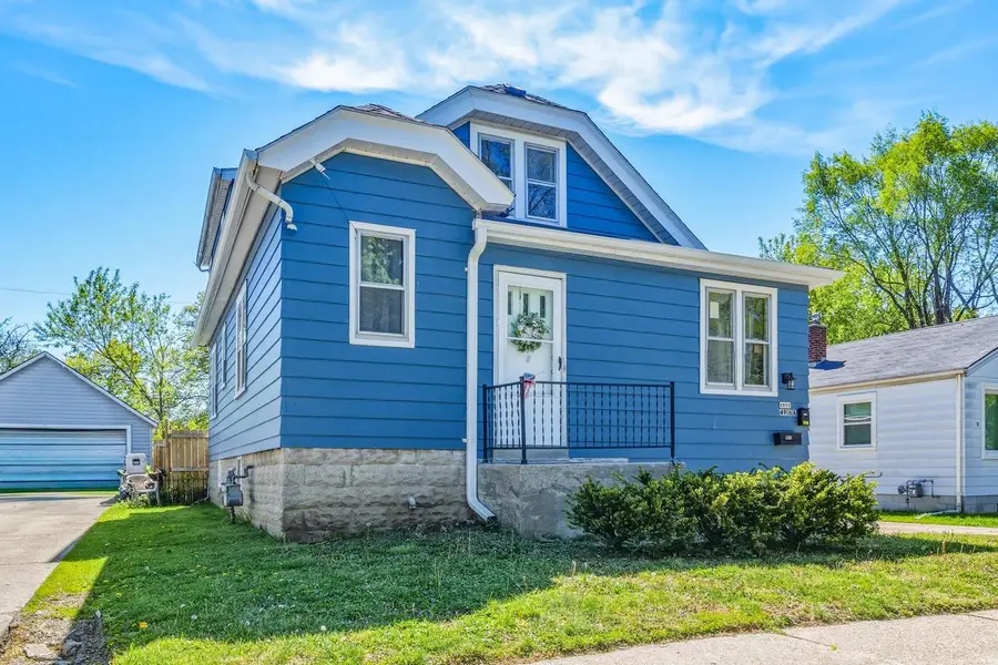 4916 N 56th STREET, Milwaukee, WI 53218 - #3