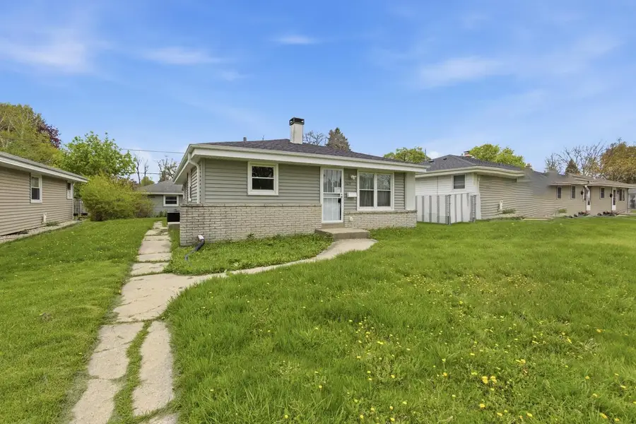 2619 E Bolivar AVENUE, Saint Francis, WI 53235 - #2