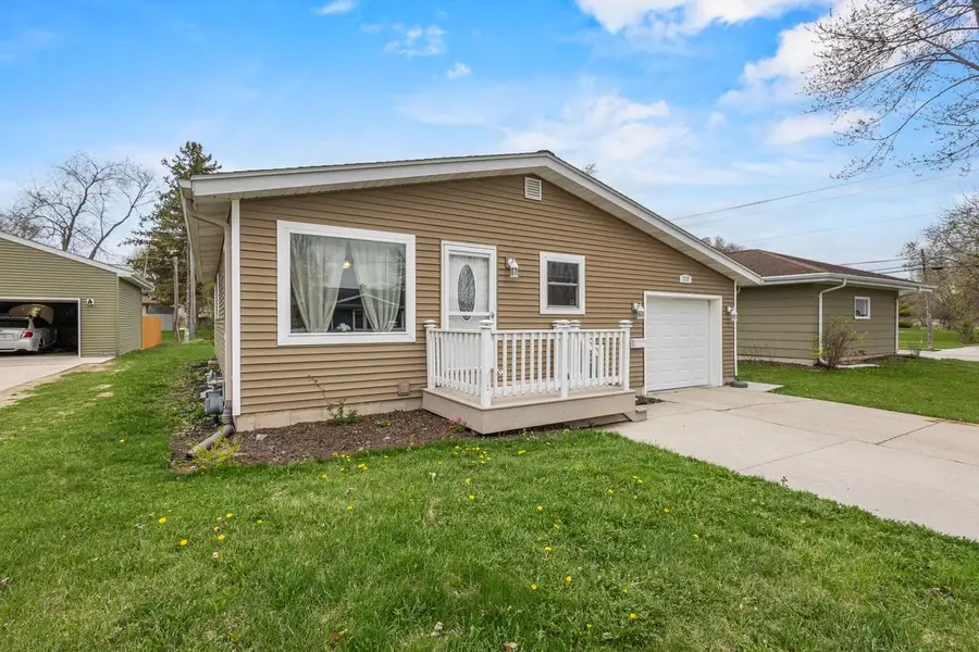 712 Carpenter STREET, Plymouth, WI 53073 - #2