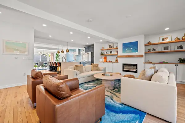 4139 N Stowell AVENUE, Shorewood, WI 53211