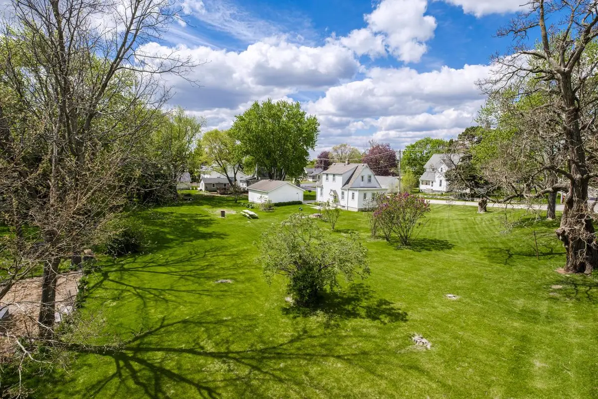 317 CAPITOL DRIVE, Hartland, WI 53029 - #1