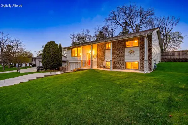 321 Lakeview ROAD, South Milwaukee, WI 53172
