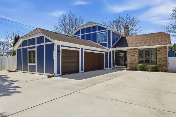 7944 Cooper ROAD, Kenosha, WI 53142