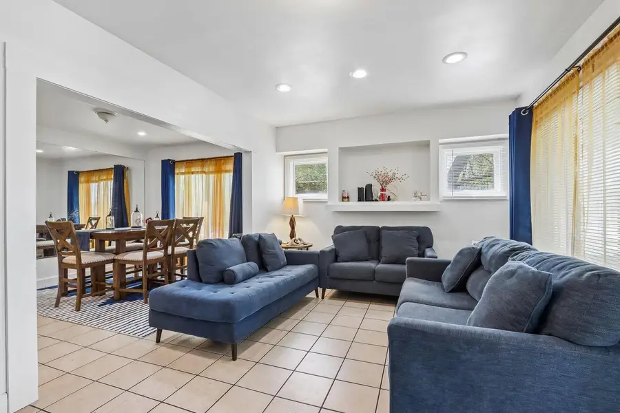 1739 Custer AVENUE #1741, Milwaukee, WI 53209 - #2