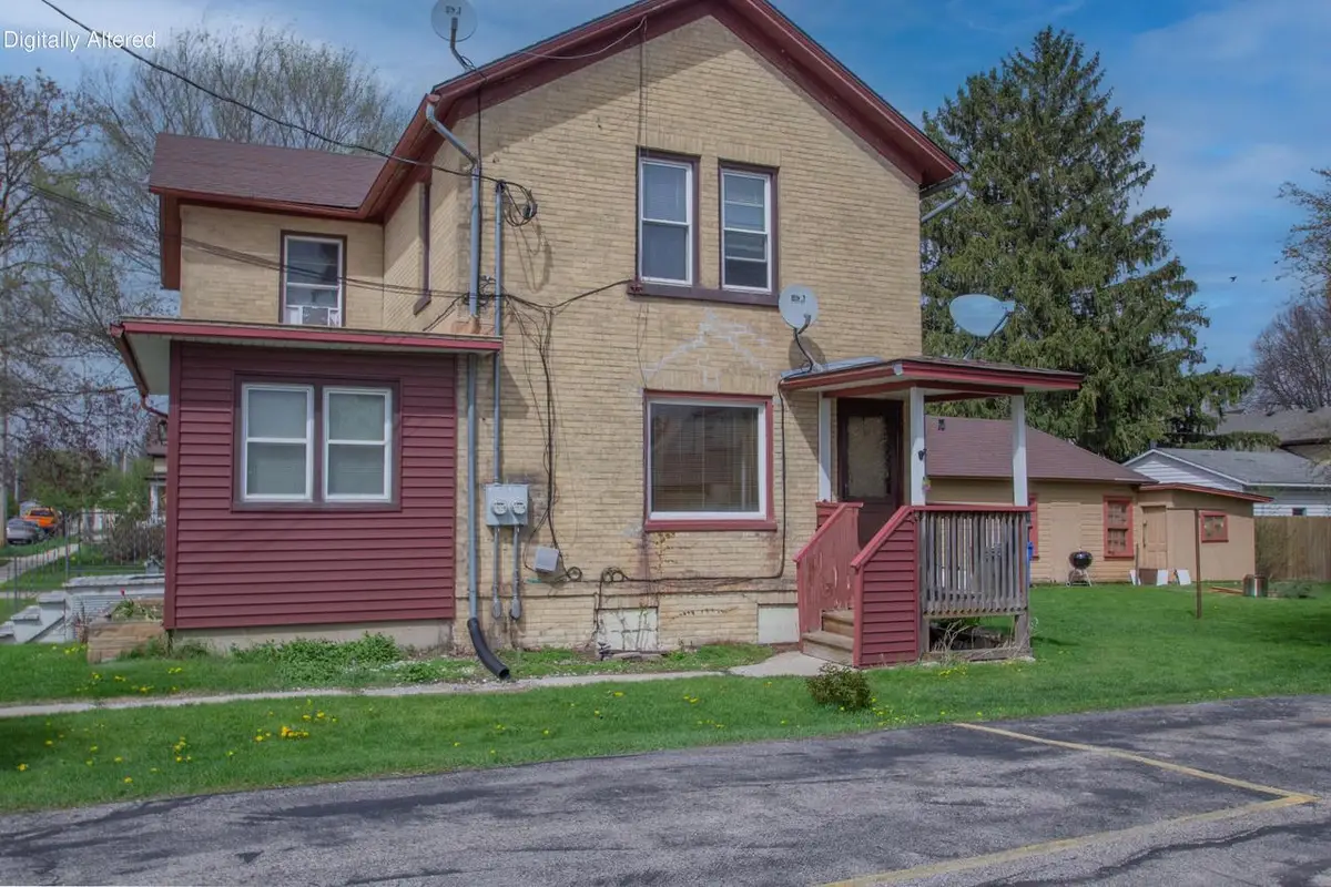 109 9th STREET, Watertown, WI 53094 - #1
