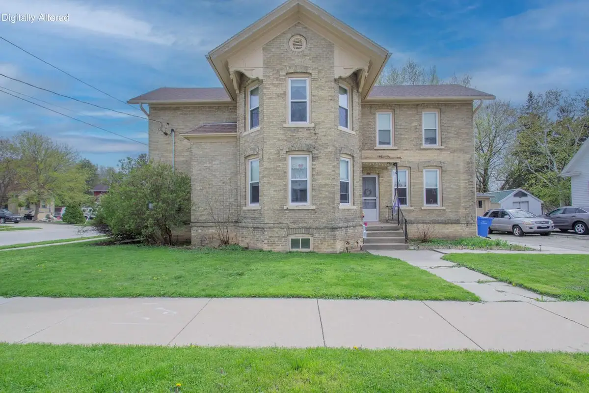 815 Market STREET, Watertown, WI 53094 - #1