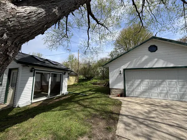 1226 104th STREET, West Allis, WI 53214