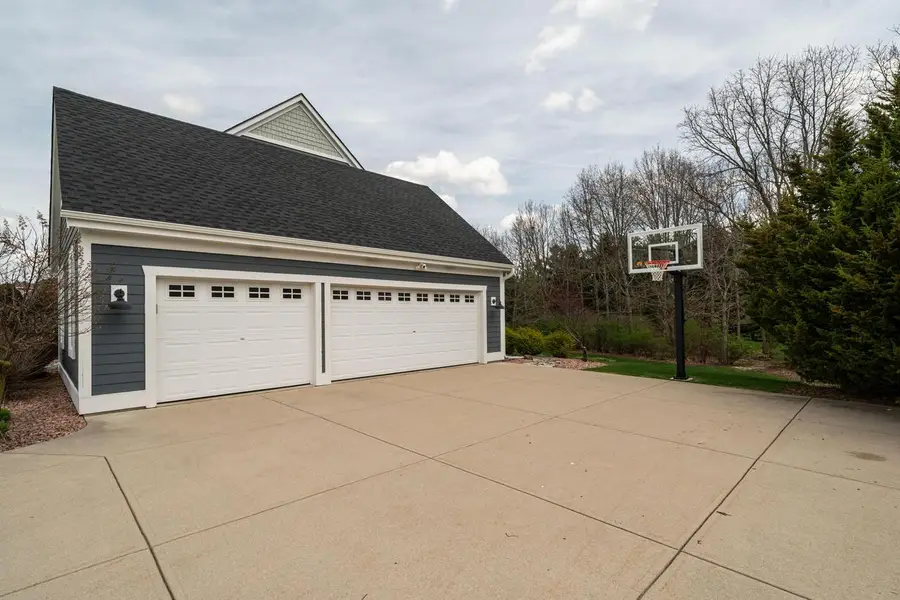 612 Hunters CROSSING, Slinger, WI 53086 - #3
