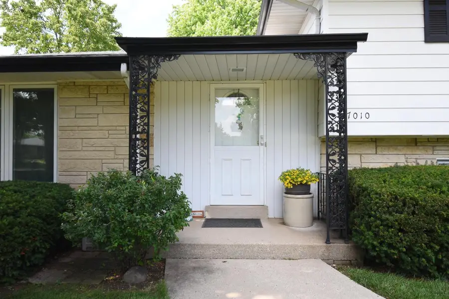 17010 Salentine DRIVE, New Berlin, WI 53151 - #3