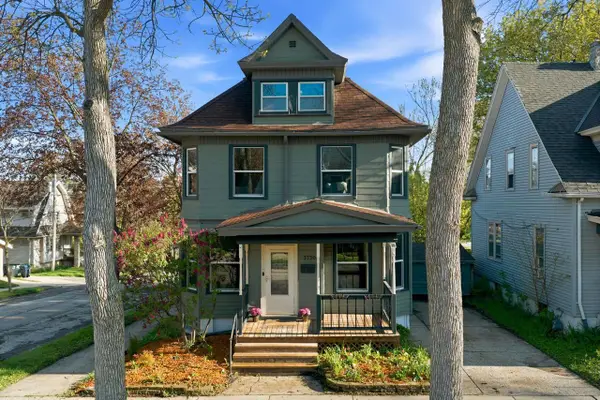 3730 Mt Vernon AVENUE, Milwaukee, WI 53208