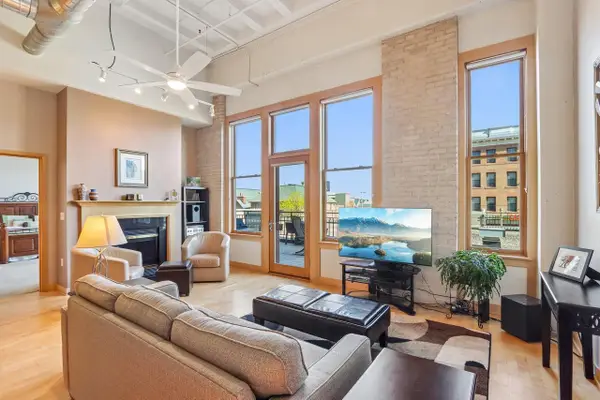 1325 N Van Buren STREET #208, Milwaukee, WI 53202