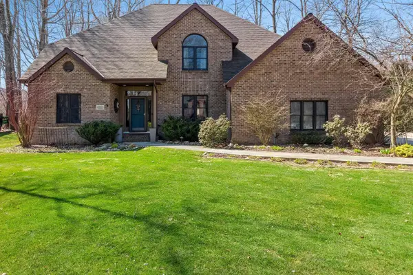 509 Wild Oak DRIVE, Manitowoc, WI 54220